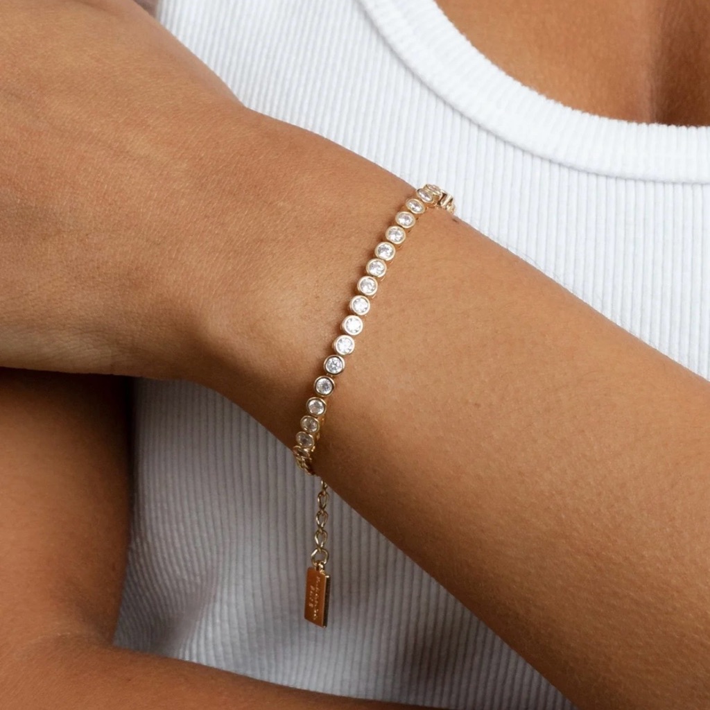 Miranda Frye Nwt Meggan Tennis Bracelet. 18k Gold-Plated. 7.5 Inches Long. — image 2 of 6